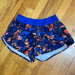 Tracker Lululemon 4”